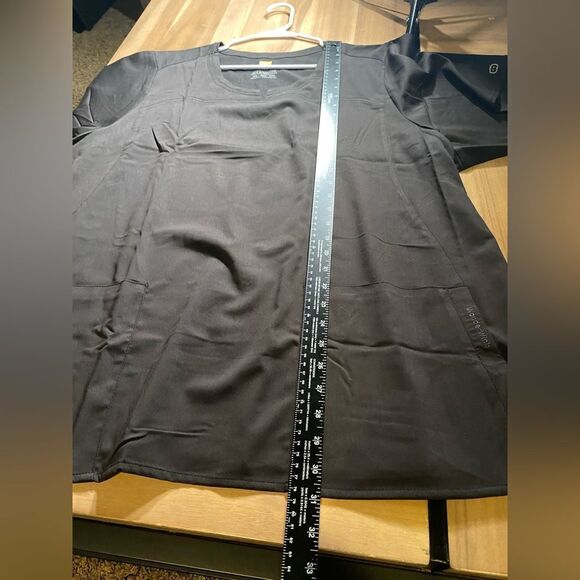‎Wonderwink black scrub top - Picture 3 of 6
